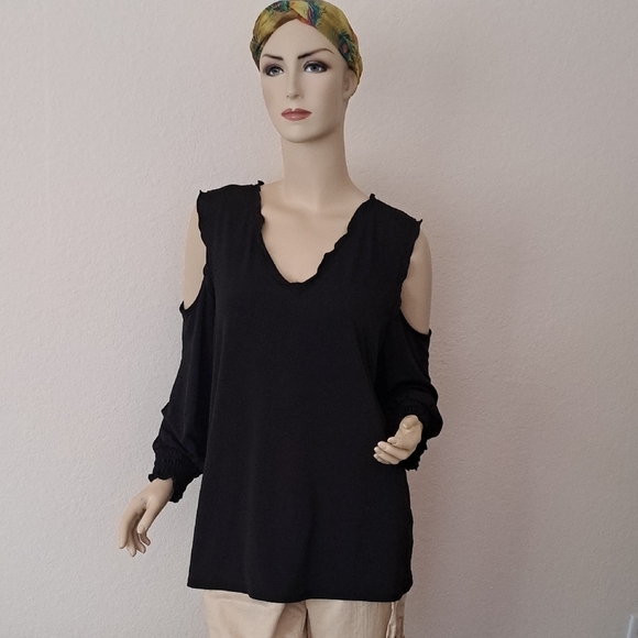 Worthington Black Cut Out Blouse - Picture 1 of 7